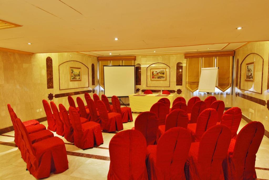 Al Saha Hotel - By Al Rawda Medína Exteriér fotografie
